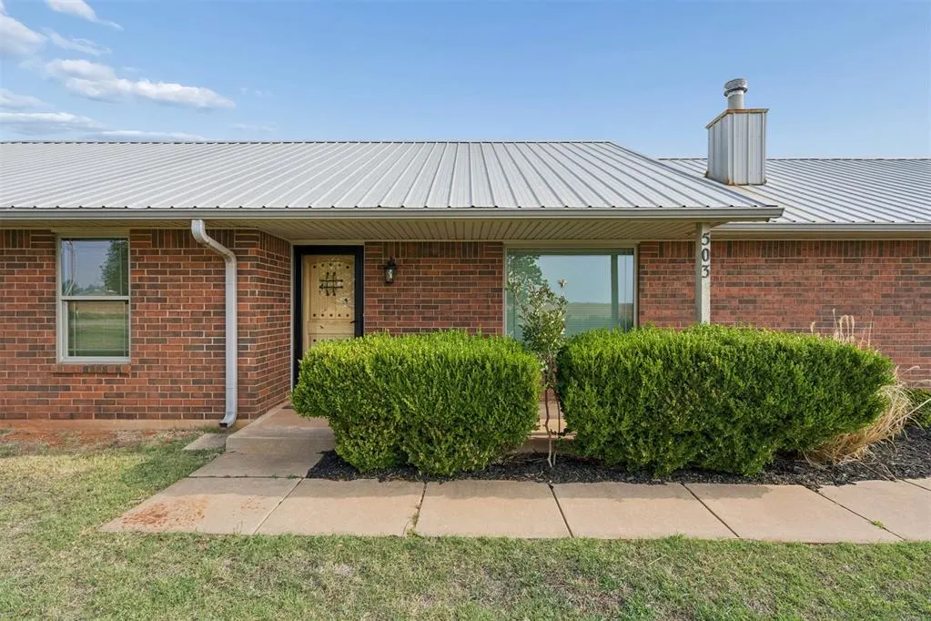 Photo 5 — 503 Moffat Road NE, Piedmont, OK 73078