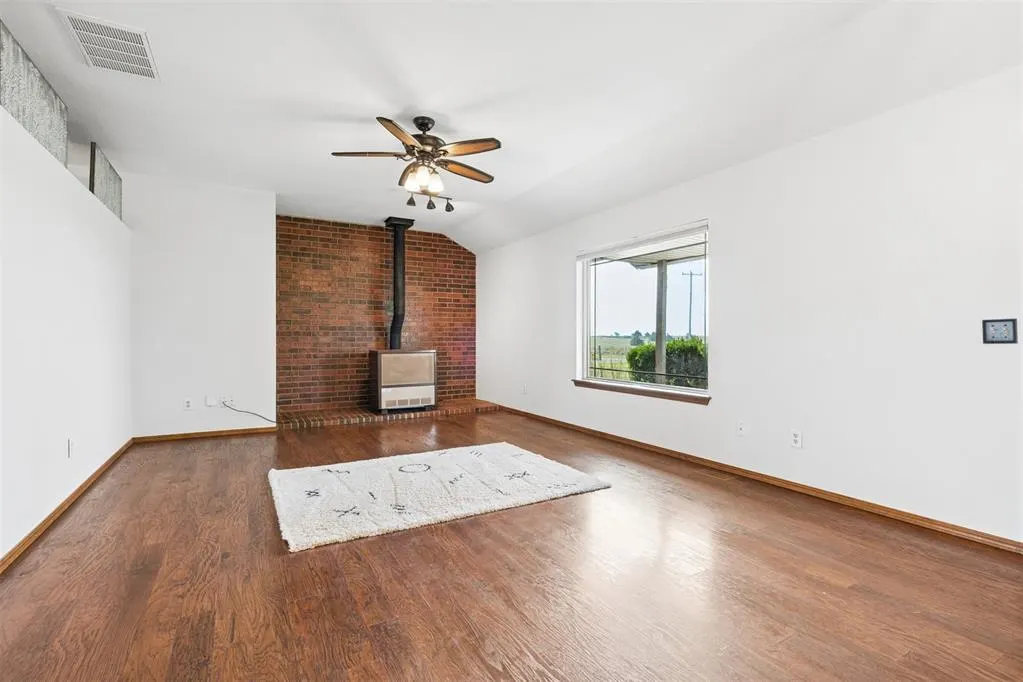 Photo 6 — 503 Moffat Road NE, Piedmont, OK 73078