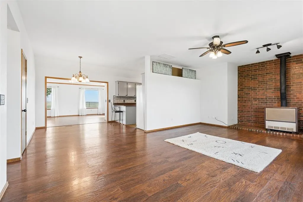 Photo 8 — 503 Moffat Road NE, Piedmont, OK 73078