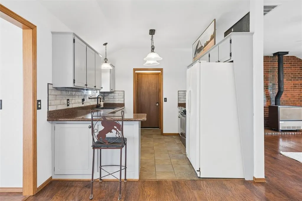 Photo 11 — 503 Moffat Road NE, Piedmont, OK 73078