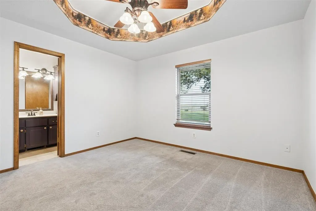 Photo 18 — 503 Moffat Road NE, Piedmont, OK 73078