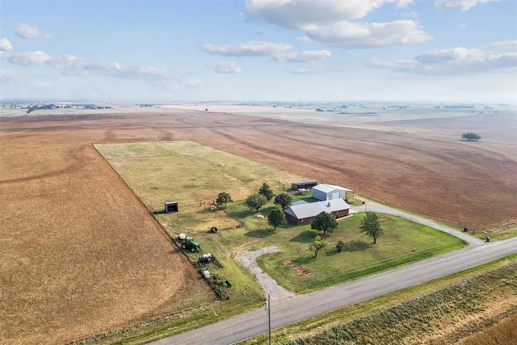 Photo 48 — 503 Moffat Road NE, Piedmont, OK 73078