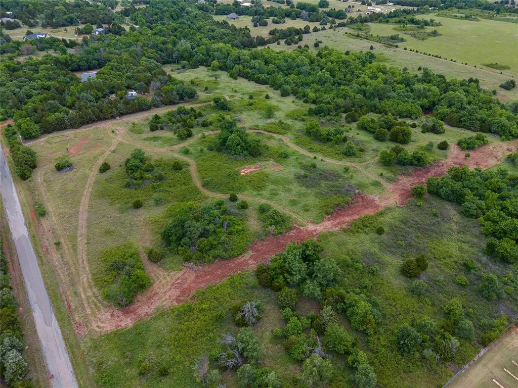 Photo 12 — 8416 N May Avenue, Crescent, OK 73028