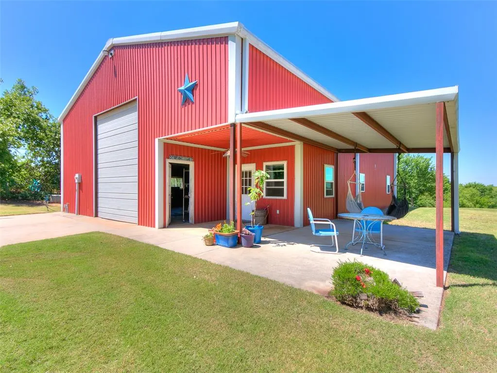 Photo 9 — 4701 S Henney Road, Choctaw, OK 73020