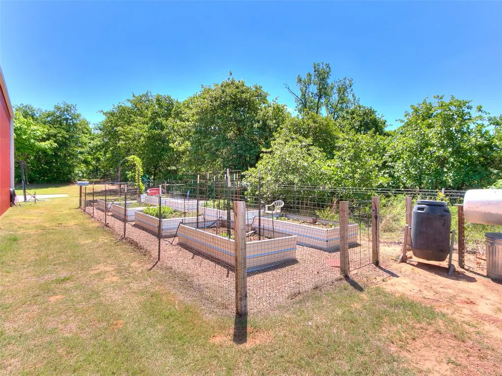 Photo 11 — 4701 S Henney Road, Choctaw, OK 73020