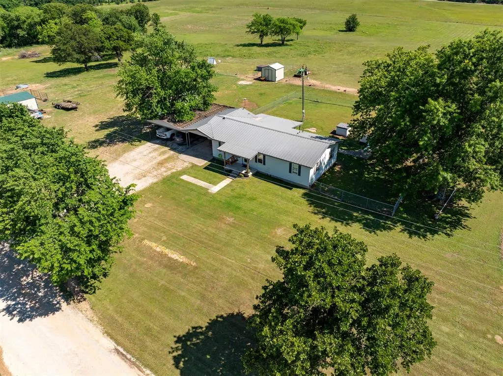 Photo 2 — 360013 E 1010 Road, Paden, OK 74860