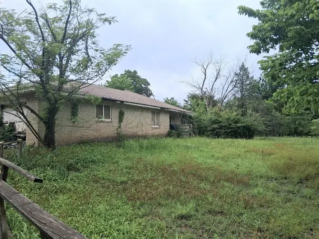 Photo 4 — 30 Limberlost, McLoud, OK 74851