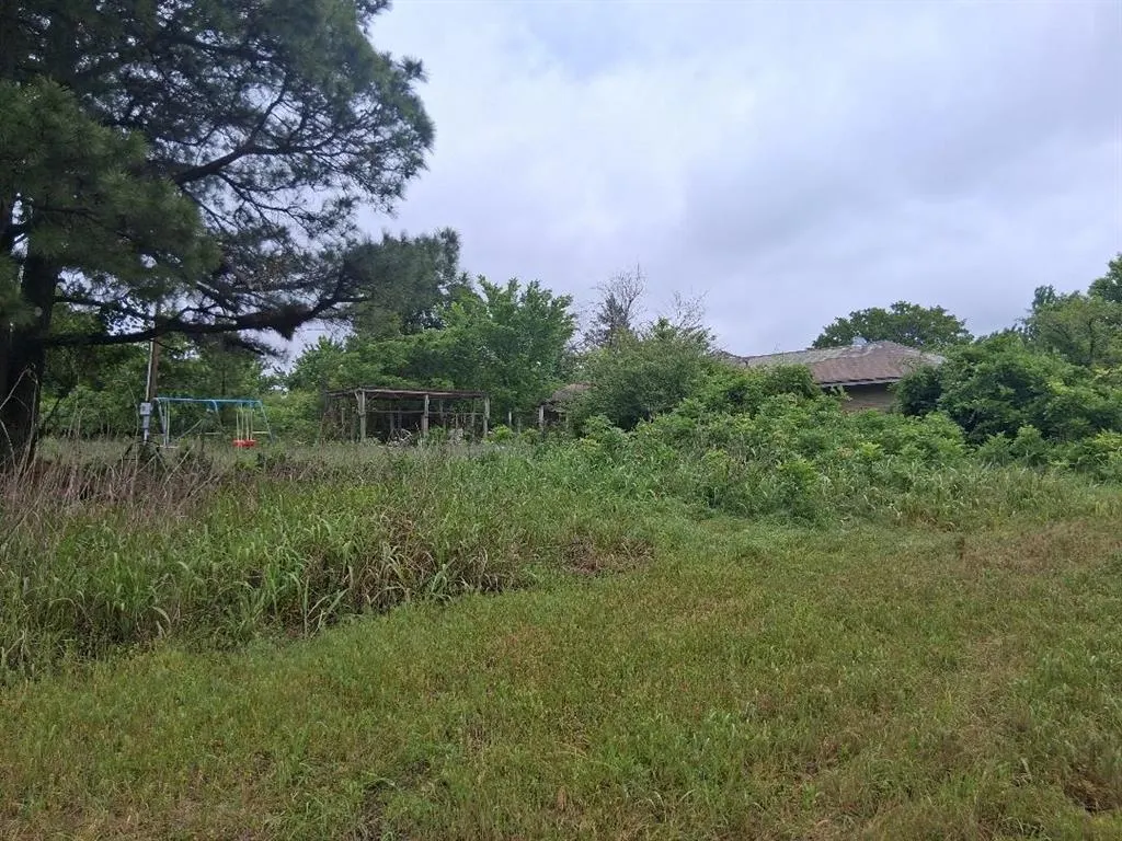Photo 5 — 30 Limberlost, McLoud, OK 74851