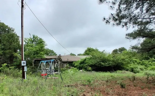 Photo 6 — 30 Limberlost, McLoud, OK 74851