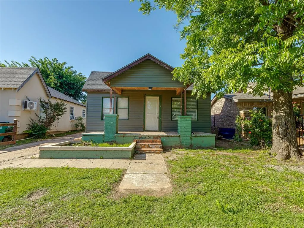 Front exterior — 1426 SW 28th Street, Oklahoma City, OK 73108