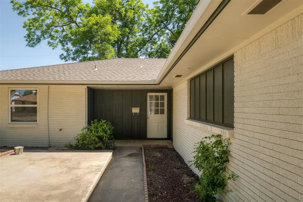Photo 7 — 7516 NW 27th Street, Bethany, OK 73008