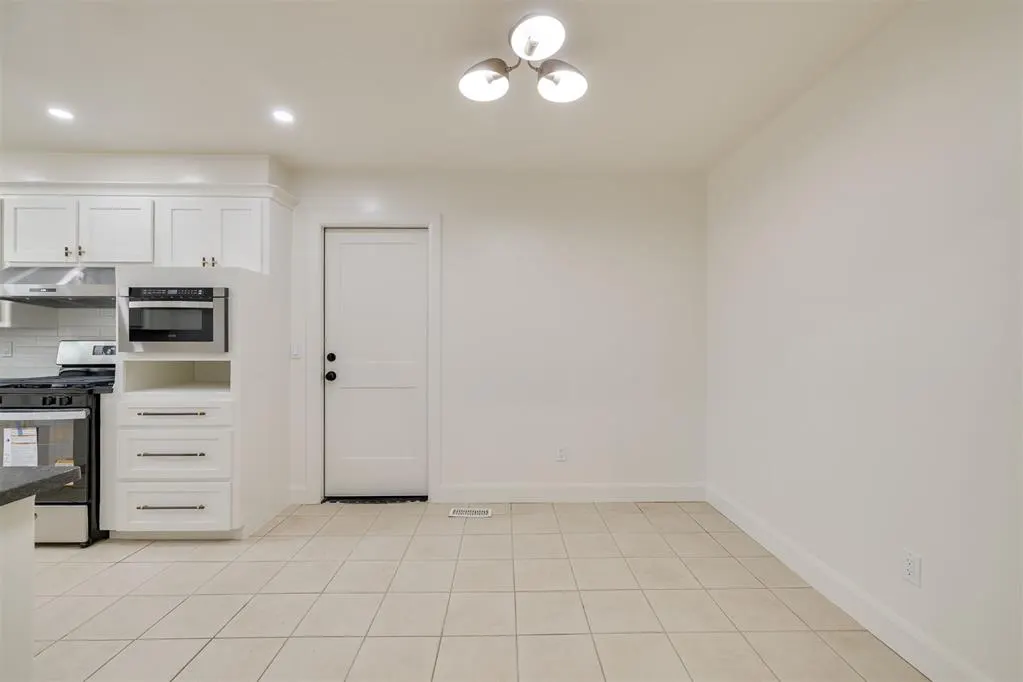 Photo 17 — 7516 NW 27th Street, Bethany, OK 73008