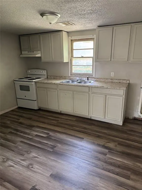Photo 4 — 1921 N Vine Street, Oklahoma City, OK 73121