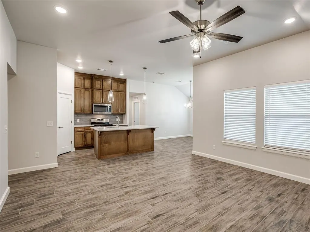 Photo 7 — 3714 Cassidy Drive, Norman, OK 73069