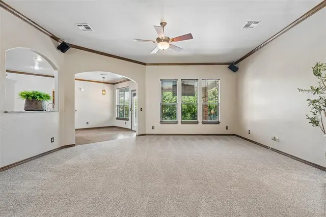 Photo 6 — 1840 Sheila Drive, Guthrie, OK 73044