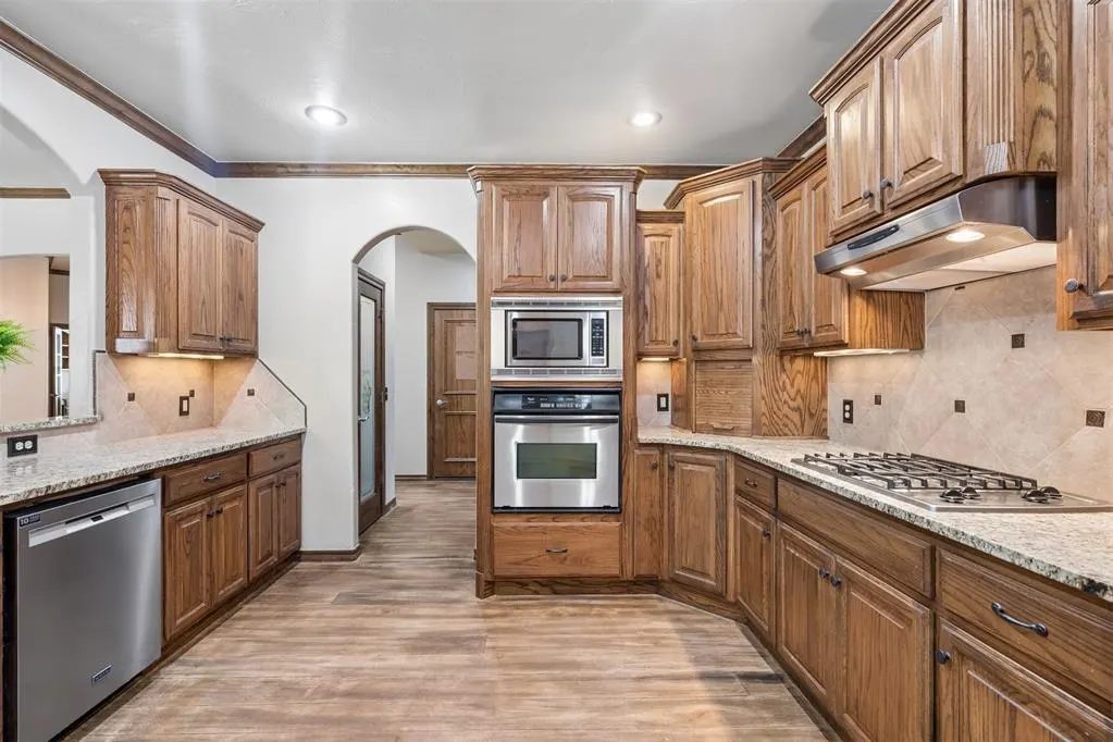 Photo 11 — 1840 Sheila Drive, Guthrie, OK 73044