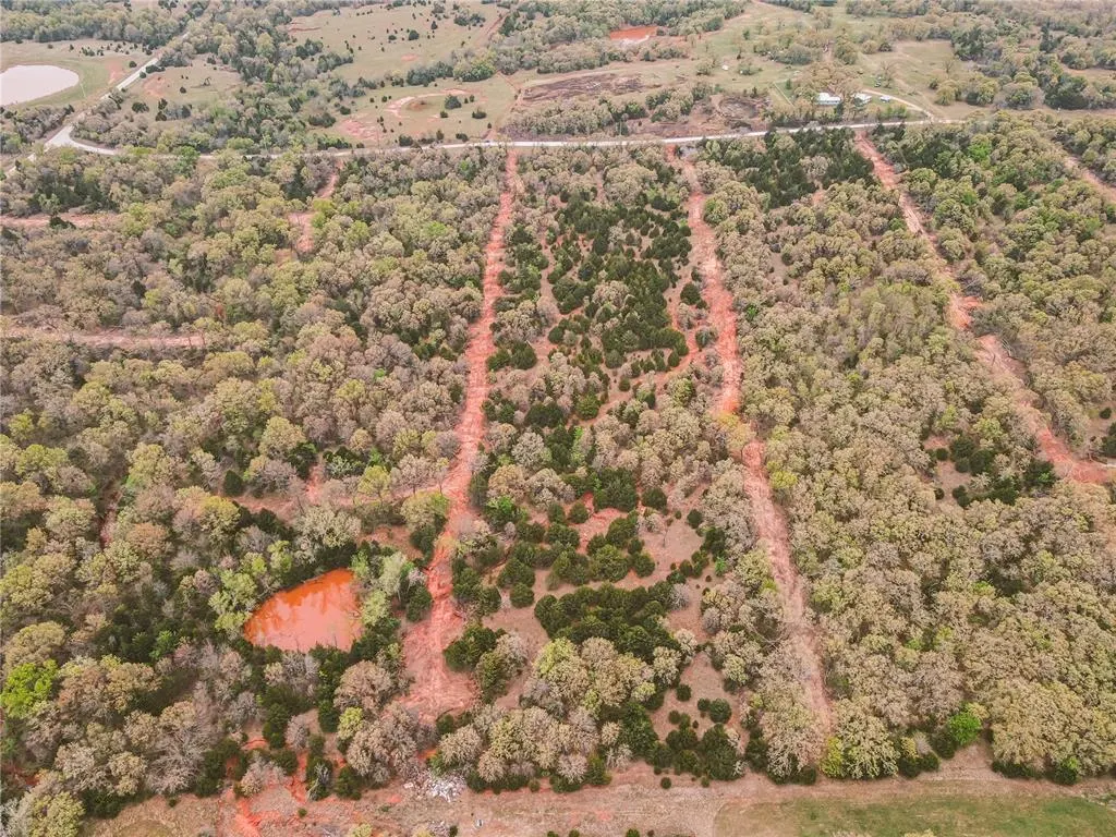 Photo 3 — 29760 Gaddy Road, Macomb, OK 74852