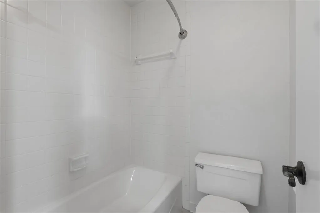 Photo 34 — 6208 Waterford Boulevard 106, Oklahoma City, OK 73118