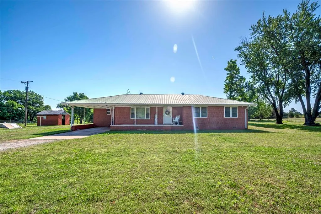 Photo 2 — 900678 S 3420 Road, Chandler, OK 74834