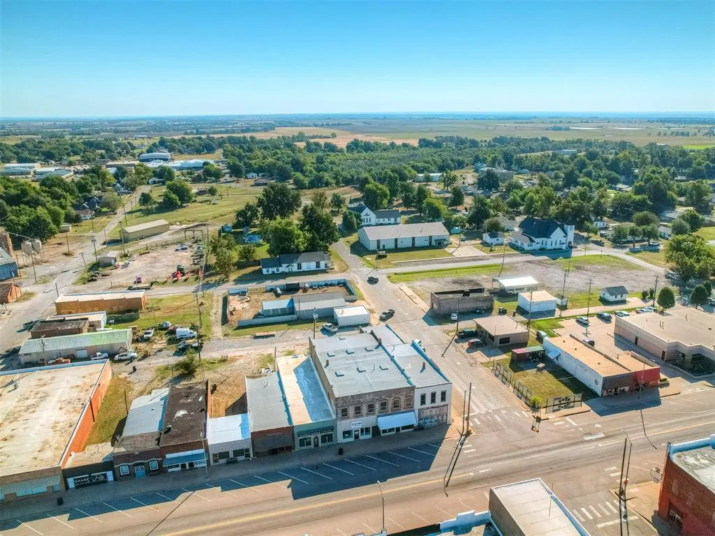 Photo 31 — 104 N Grand Street, Crescent, OK 73028