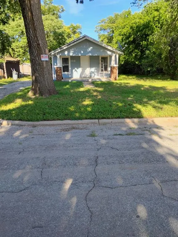Photo 3 — 108 N Hitchcock Street, Hobart, OK 73651