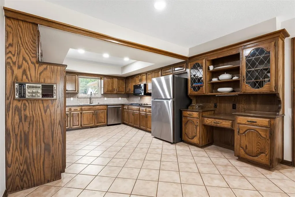 Photo 14 — 4031 Spyglass Road, Oklahoma City, OK 73120