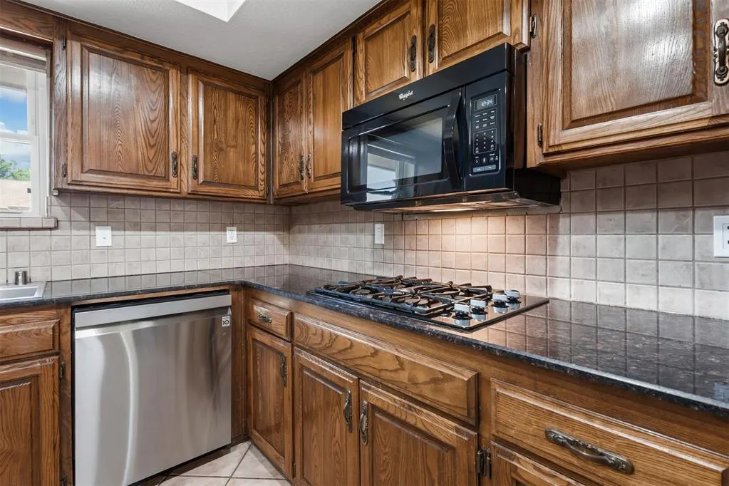 Photo 18 — 4031 Spyglass Road, Oklahoma City, OK 73120