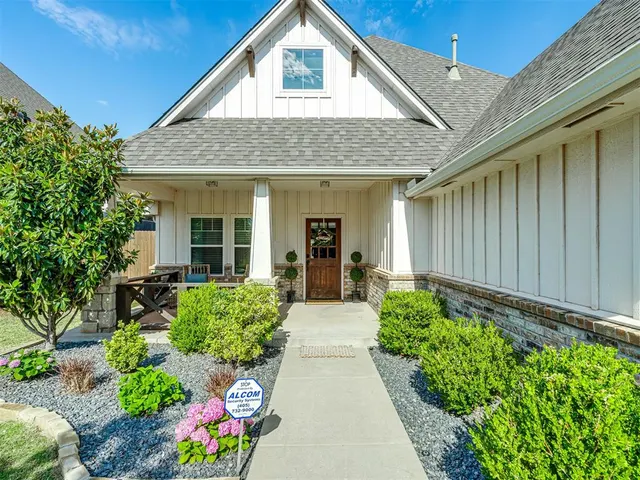 Front exterior — 16309 Monarch Field Road, Edmond, OK 73013