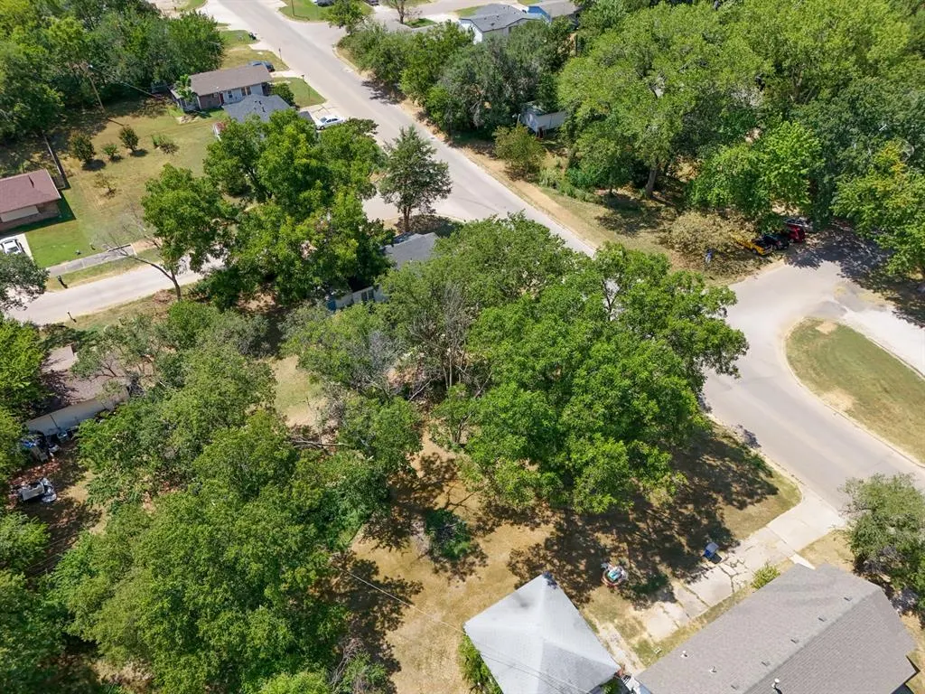 Photo 3 — 1201 N Center Avenue, Shawnee, OK 74801