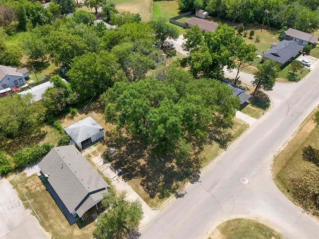 Photo 4 — 1201 N Center Avenue, Shawnee, OK 74801