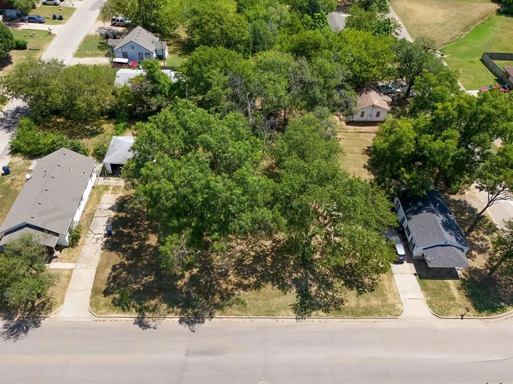 Photo 5 — 1201 N Center Avenue, Shawnee, OK 74801