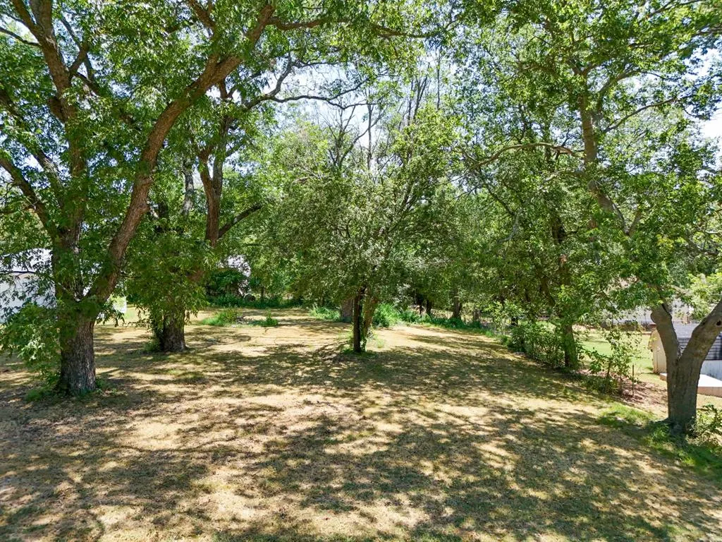 Photo 8 — 1201 N Center Avenue, Shawnee, OK 74801