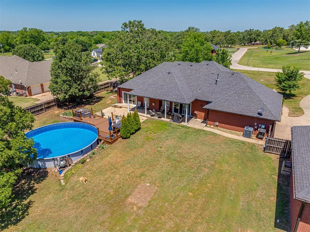 Photo 2 — 43447 Cobblestone Way, Tecumseh, OK 74873