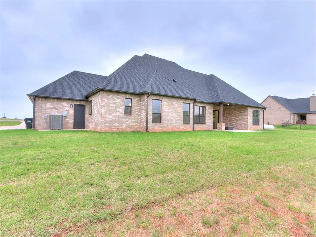 Photo 39 — 2441 Hawks Haven Drive, Guthrie, OK 73044