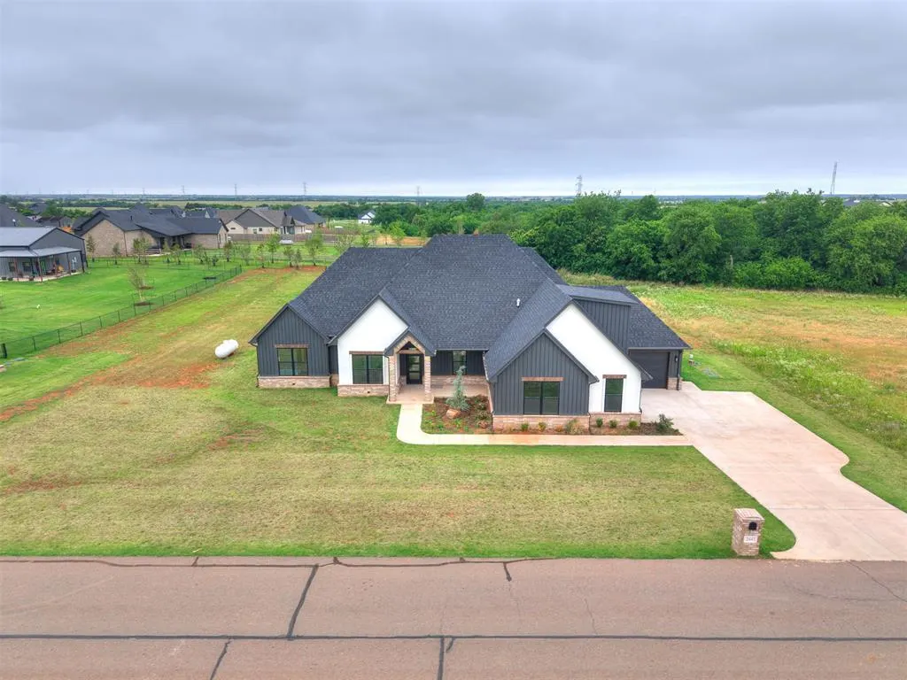 Photo 40 — 2441 Hawks Haven Drive, Guthrie, OK 73044