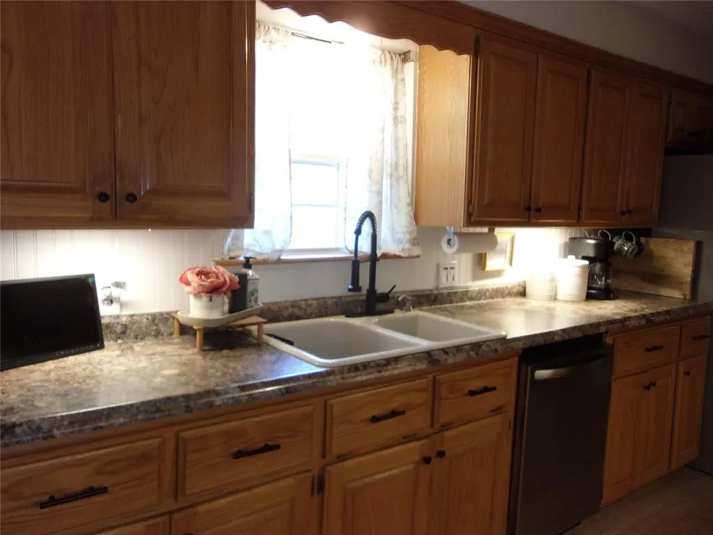 Photo 17 — 1915 N Philadelphia Avenue, Shawnee, OK 74804