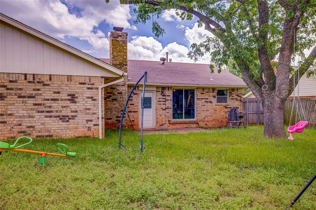 Photo 31 — 2009 Oakcreek Drive, Norman, OK 73071