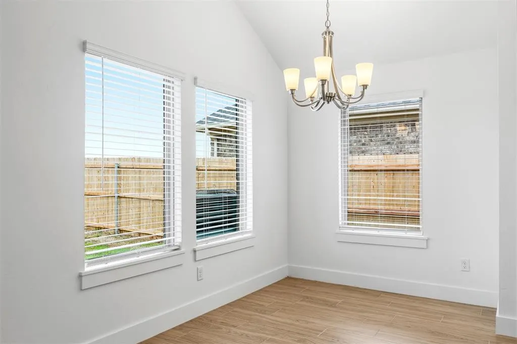 Photo 13 — 16009 Switchgrass Place, Moore, OK 73170