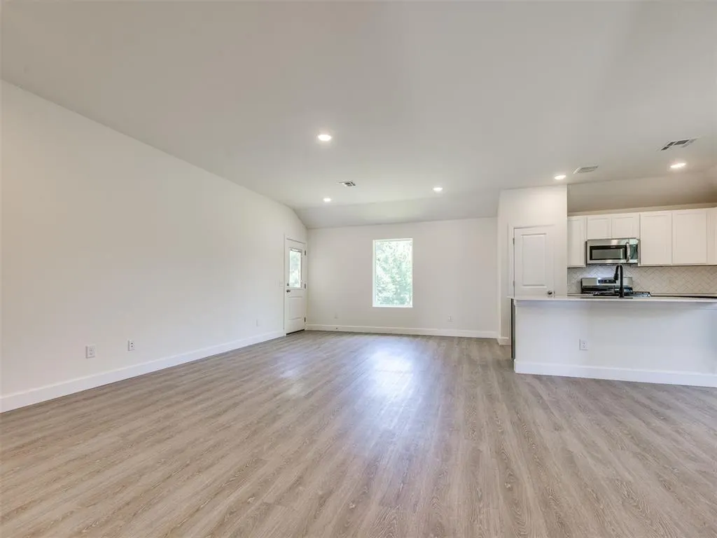 Photo 3 — 1842 Brush Creek Way, Newcastle, OK 73065