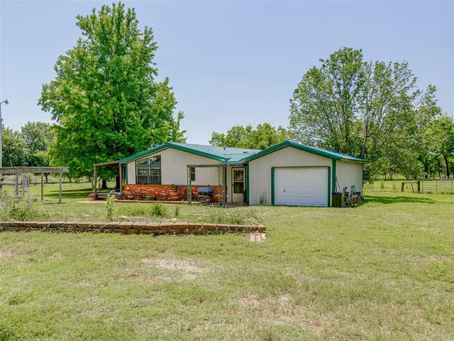 Photo 5 — 20240 156th Street, Lexington, OK 73051