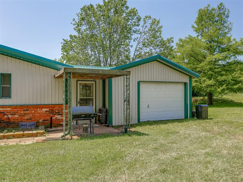 Photo 6 — 20240 156th Street, Lexington, OK 73051