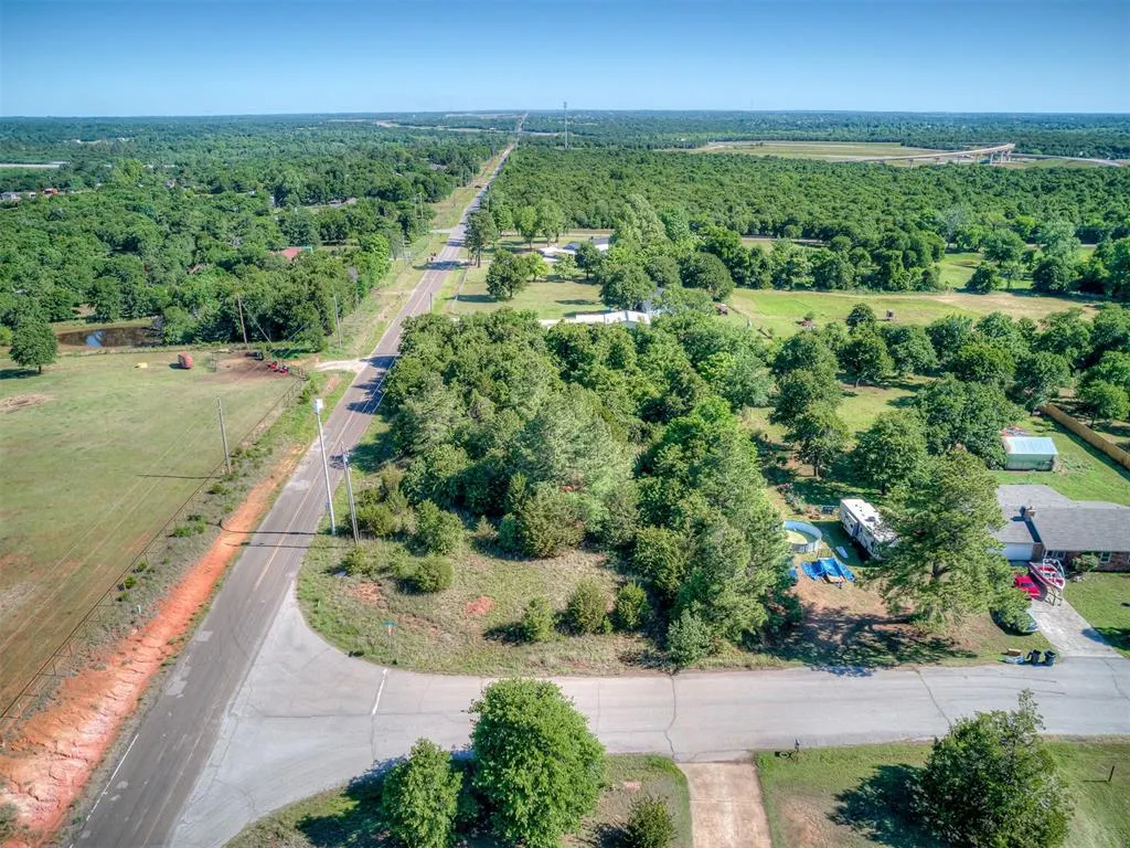 Front exterior — 19009 Rockspring Drive, Newalla, OK 74857