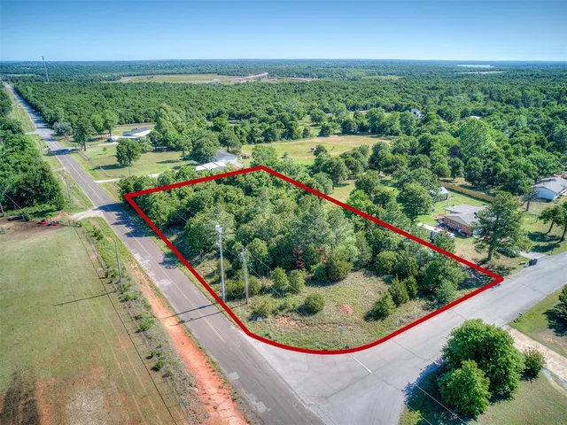 Photo 2 — 19009 Rockspring Drive, Newalla, OK 74857