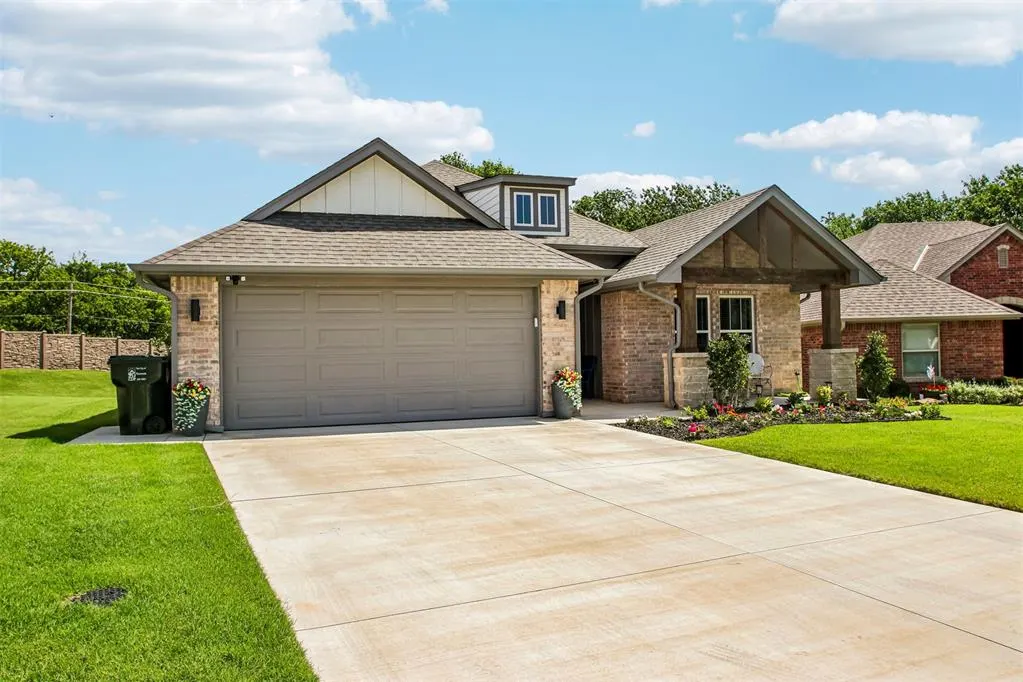 Photo 3 — 2107 Turtle Creek Way, Norman, OK 73071