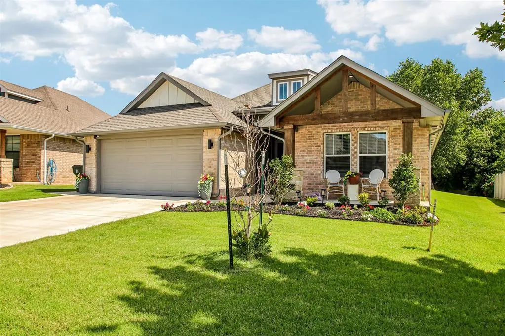 Photo 4 — 2107 Turtle Creek Way, Norman, OK 73071