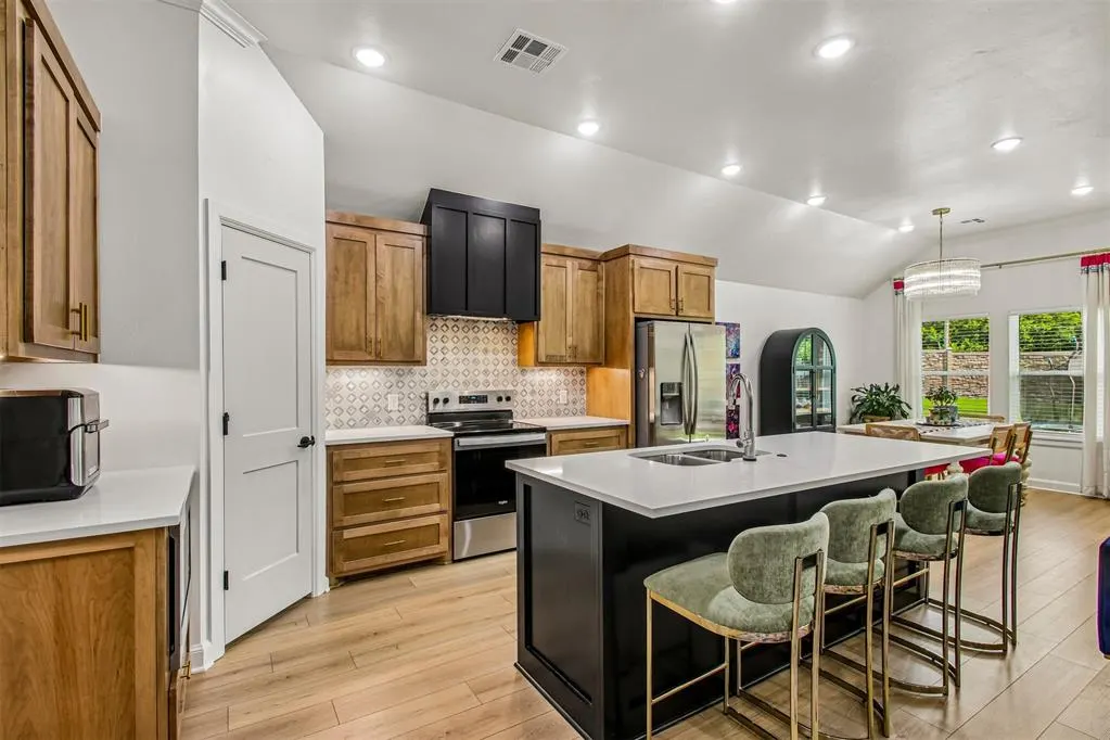 Photo 12 — 2107 Turtle Creek Way, Norman, OK 73071