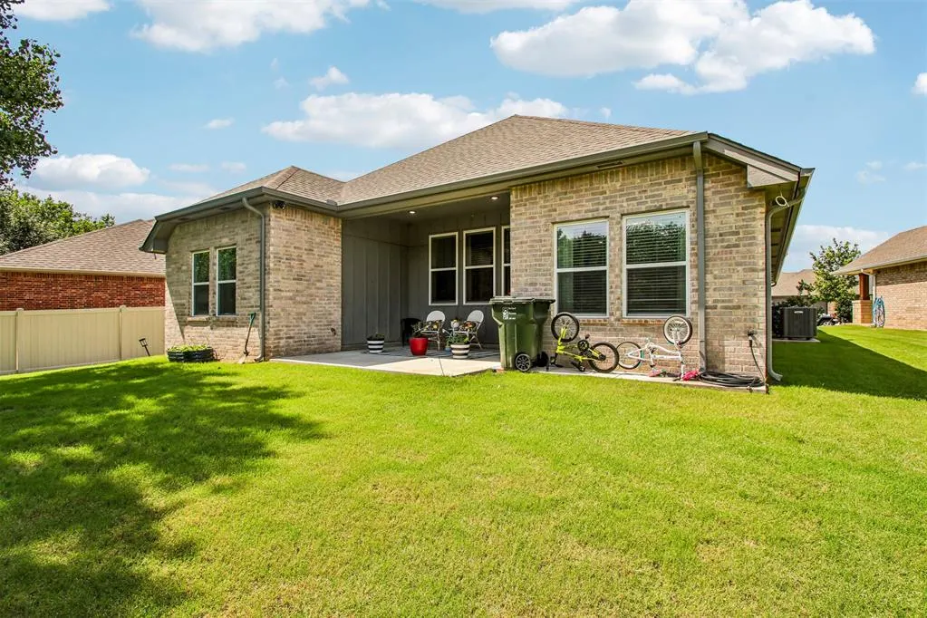 Photo 34 — 2107 Turtle Creek Way, Norman, OK 73071