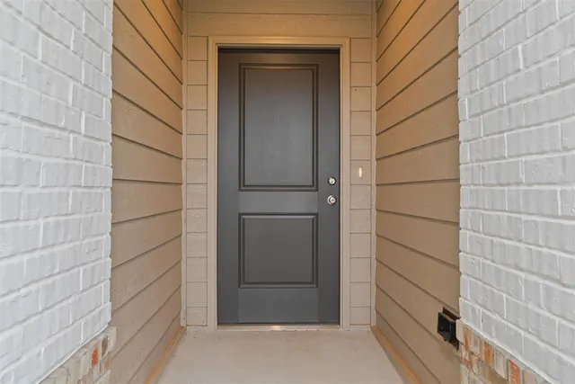Photo 3 — 348 Woodrock Street, Harrah, OK 73045