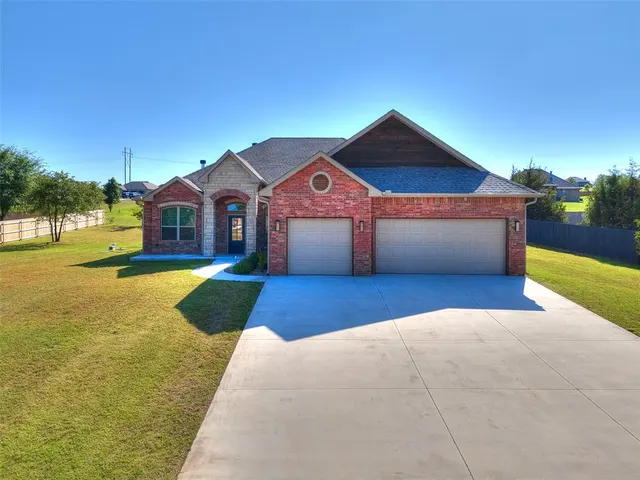 Photo 2 — 11341 White Tail Ridge, Guthrie, OK 73044