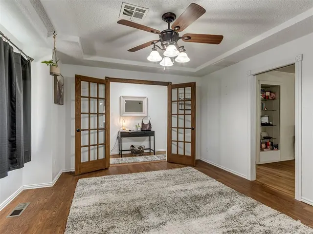 Photo 8 — 1610 SW 70th Street, Oklahoma City, OK 73159